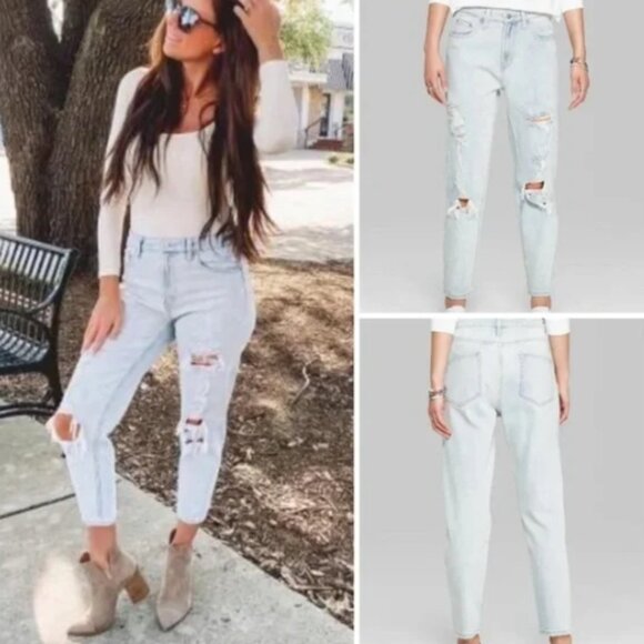Urban Outfitters Monkey Ride High Rise Distressed Mom Jean Light Wash SZ 13/31 - Picture 1 of 15
